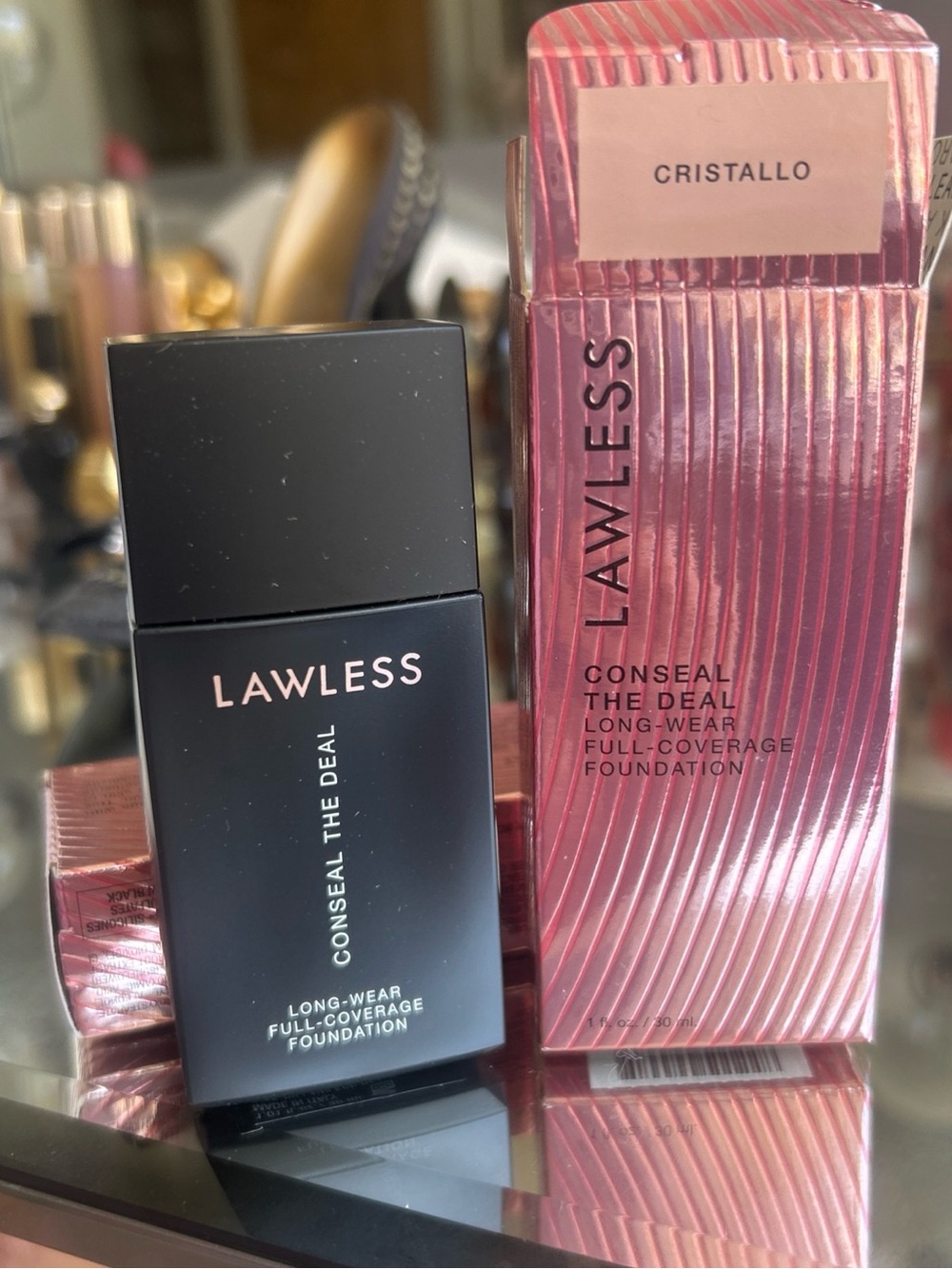 LAWLESS Full-Coverage Foundation in Cristallo -